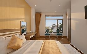 Luxury Hotel Dalat